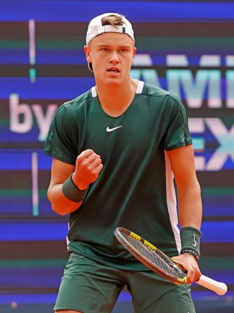 也让观众更 也让观众更