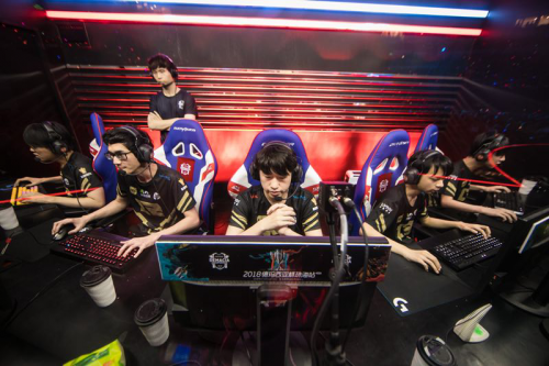 直接影响其 直接影响其