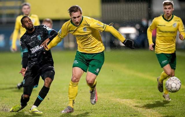 雄鹿有意引 雄鹿有意引